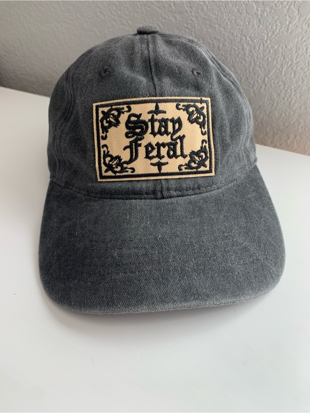 Stay Feral Embroidered Patch Cotton Cap - Heathered Gray/ Black